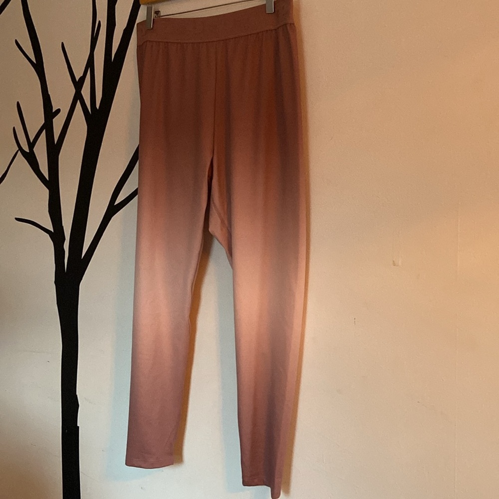 NWT PINK Victoria’s Secret XXL rose ombré leggings - Picture 5 of 10
